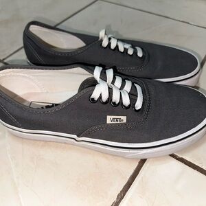 Vans Sneakers - sold